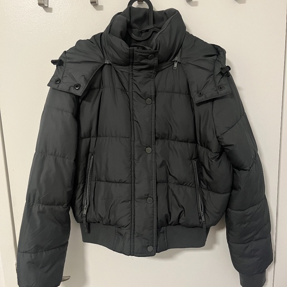 Hollister Ultimate Bomber Puffer Jacket | Size XS - Picture 1 of 4